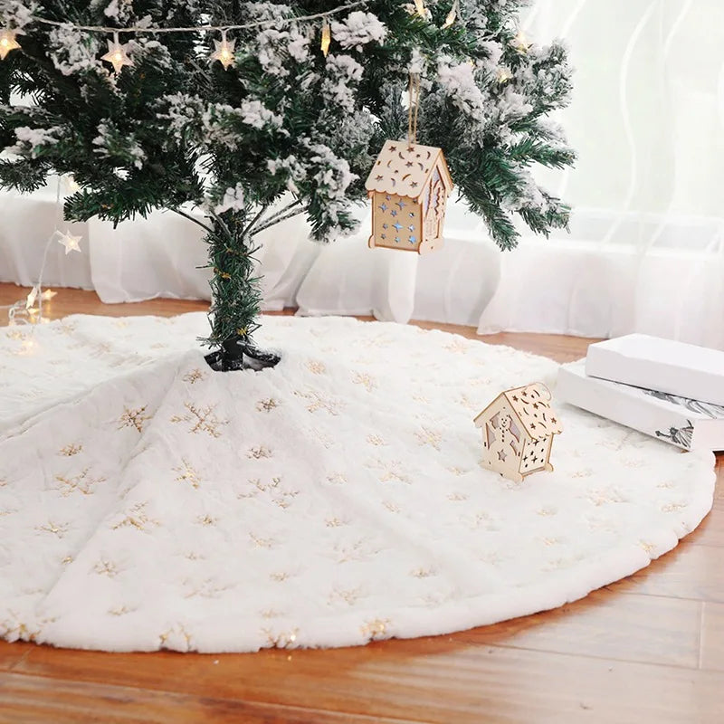 Plush Christmas Tree Skirt - Faux Fur Base Cover with White Snowflakes, Available in 78 & 122cm for a Luxurious Xmas Tree Foundation